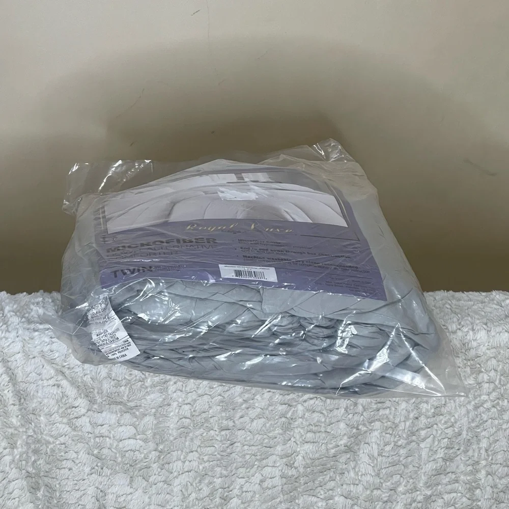Gray Microfiber Comforter